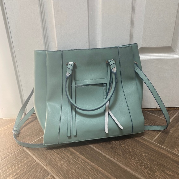 Danielle Nicole Everly Tote - Picture 1 of 4